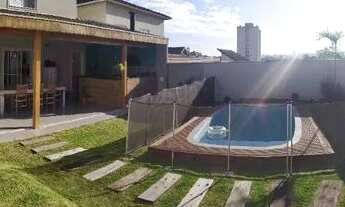 Imagem: Casa Urbanova - 4 quartos, piscina, churrasqueira