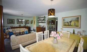 Imagem 7: Casa para Venda em Curitiba, Centro Cívico, 4 dormitórios, 1 suíte, 5 banheiros, 4 vagas