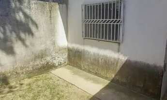 Imagem 2: Casa para aluguel possui 100 metros quadrados com 2 quartos em Barrocão - Itaitinga - CE