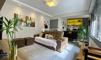 Imagem 3: Apartamento para venda possui 80 metros quadrados com 2 quartos em Floresta - Porto Alegre