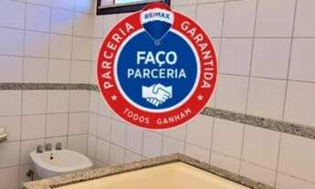 Imagem 7: Casa de condomínio para aluguel possui 353 metros quadrados com 4 quartos sendo 2 suíte