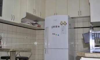 Imagem 2: Casa para venda tem 100 metros quadrados com 3 quartos em Brotas