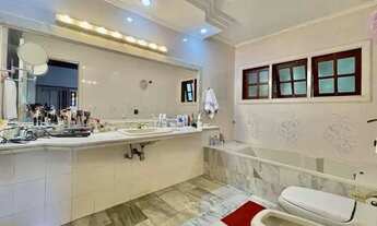 Imagem 1: Casa com 3 dormitórios 1 suíte à venda, 362 m² por R$ 2.000.000 - Fazendinha - Carapicuíba