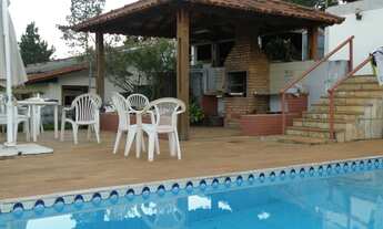 Imagem: Casa em condomínio fechado com piscina