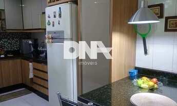 Imagem 6: Casa de rua : Triplex / Residencial / Praça da Bandeira