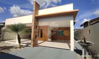 Imagem 2: Casa com 3 quartos à venda em Cidade Satélite - RR