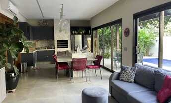 Imagem 6: Alto Padrão com Elevador Florais dos Lagos com 534m² em Ribeirão do Lipa - Cuiabá - MT