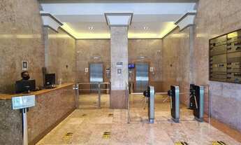 Imagem 2: Sala comercial reformada - padrão alto, com 247m², à Rua México, nº 11