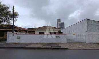 Imagem: Casa localizada no bairro Aventureiro, composta