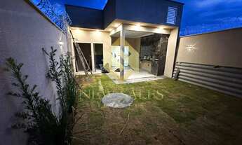 Imagem 2: Casa- 3 quartos, 1suíte, 3 banheiros, 130m², 3 vagas- Setor Aeroporto Sul