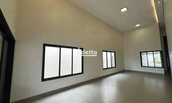 Imagem 3: Casa residencial em condomínio com 3 quartos sendo 1 suíte disponível para locação no bair