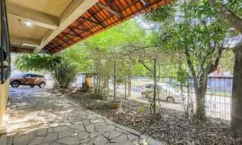 Imagem 2: Casa ampla para alugar no bairro Vila Ipiranga em Porto Alegre