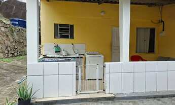 Imagem 7: Terreno com casas e comercio