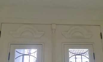 Imagem 5: Sobrado para aluguel possui 220 metros quadrados com 3 quartos