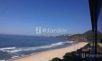 Imagem: Praia. Lazer e segurança. Apartamento com