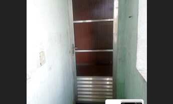 Imagem 4: Aluga-se casas de 1 e 2 quartos em cajazera 7 água e luz incluso * luz