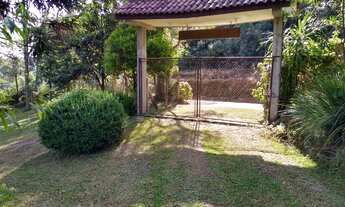 Imagem 5: Chácara perto de Curitiba - tanque e piscina