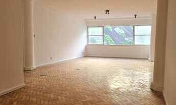 Imagem 2: Salão, 3 quartos, 1 vaga. Alto, com vista para o verde!!