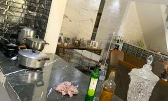 Imagem 7: Linda casa de três andares, com piscina e churrasqueira