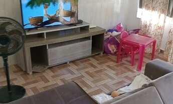 Imagem 2: Vendo Bela Casa Casa com 3 dormitórios