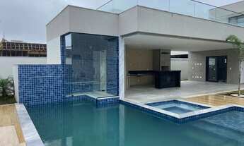 Imagem 5: Casa de condomínio para venda tem 615 metros quadrados com 4 quartos