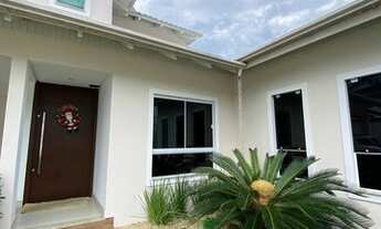 Imagem 2: Casa na Praia dos Amores com 03 suítes + Piscina