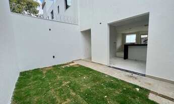 Imagem 2: Casas entrada independente, a venda, 3 quartos, suíte, varanda, 2 vagas no Santa Branca