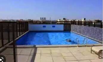 Imagem 2: Quarto e sala com varanda na Ponta Verde