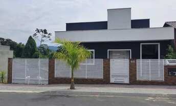 Imagem: Casa com piscina