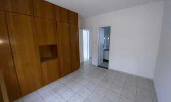 Imagem 7: Vende-se apartamento claro e arejado, boa localização, na Ponta da Praia, Santos-SP. Vaga