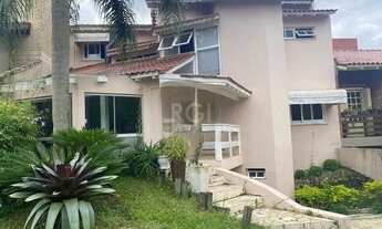 Imagem 2: Casa com 04 dormitórios e com 03 suites no Bairro Agronomia Porto Alegre/RS