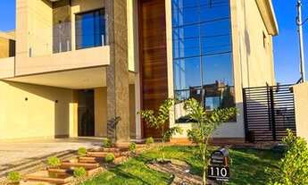 Imagem 5: Casa com 4 suítes, sendo 1 térrea, suíte master com sacada, close e hidromassagem no Jardi