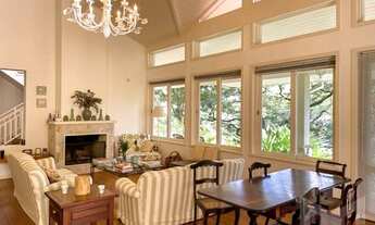 Imagem 7: Casa a venda tem 435 m2 com 4 Suítes em Pedro do Rio - Petrópolis - Rio de Janeiro