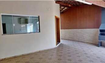 Imagem: Casa com 03 dormitórios e piscina