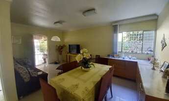 Imagem: Vendo Casa com 03 quartos, suíte em Rio