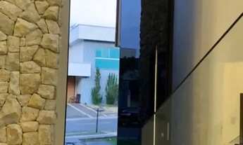 Imagem 7: Térrea para venda possui 440 metros quadrados com 4 quartos