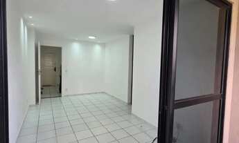 Imagem 2: Imóvel para aluguel tem 57 metros quadrados com 2 quartos em Candelária - Natal - RN