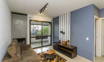 Imagem 3: Apto 2 dorms na Carlos Gomes, lareira, sacada, fica mobiliado e 1 vaga escriturada!