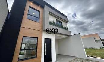 Imagem 2: Belíssimo Sobrado - Condomínio Fechado em Campo Largo - Completo e Seguro