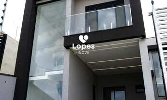 Imagem: Sobrado á venda com 3 quartos em Xaxim