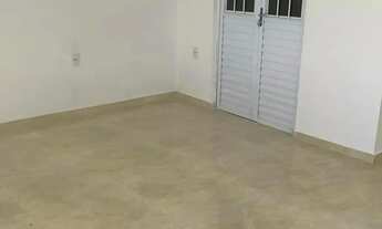 Imagem 2: CASA 2/4 NO CENTRO