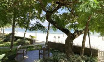 Imagem 2: CASA FRENTE MAR Casa com 4 dormitórios