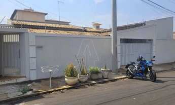 Imagem 2: Ótima casa a venda no Bairro Paraiso