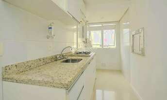 Imagem 6: Imóvel para aluguel possui 60 metros quadrados com 2 quartos em Menino Deus - Porto Alegre