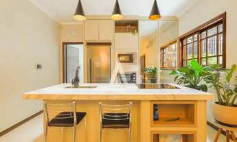 Imagem 6: Casa com 1 suíte e 2 quartos à venda no bairro Floresta em Joinville-SC por R$1.200.000,00