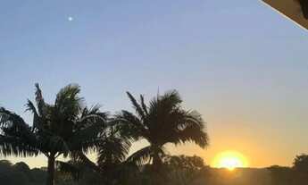 Imagem 7: Casa que combina estilo rústico ao moderno! Em condomínio com toda infraestrutura!