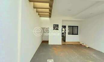 Imagem 2: Casa para aluguel, 2 quartos, 1 suíte, 1 vaga, Grand Ville - Uberlândia/MG