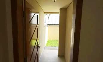 Imagem 2: Sobrado para Venda em São José, Lisboa III, 3 dormitórios, 1 suíte, 2 banheiros, 2 vagas