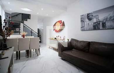 Imagem: Casa à Venda - Vila Guilhermina, 2 Quartos