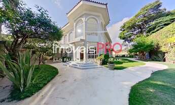 Imagem 3: Exclusiva Casa de Cinema no Jardim Everest, Cidade Jardim, com 5 suítes e 700 m² de terren